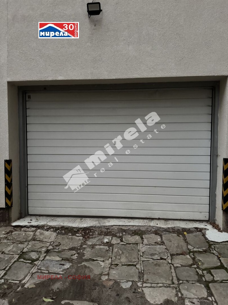 Дава под наем 4-СТАЕН, гр. София, Център, снимка 15 - Апартаменти - 52369594