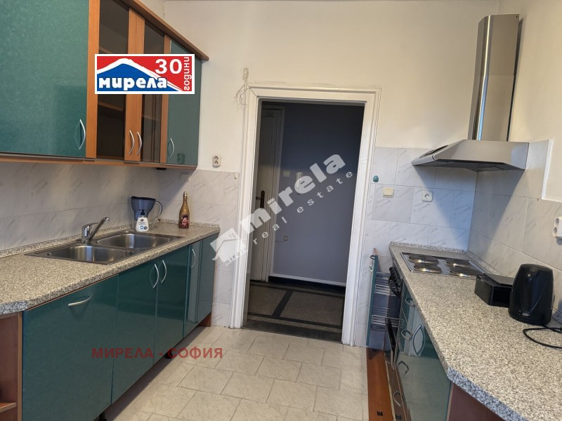 Дава под наем 4-СТАЕН, гр. София, Център, снимка 8 - Апартаменти - 52369594