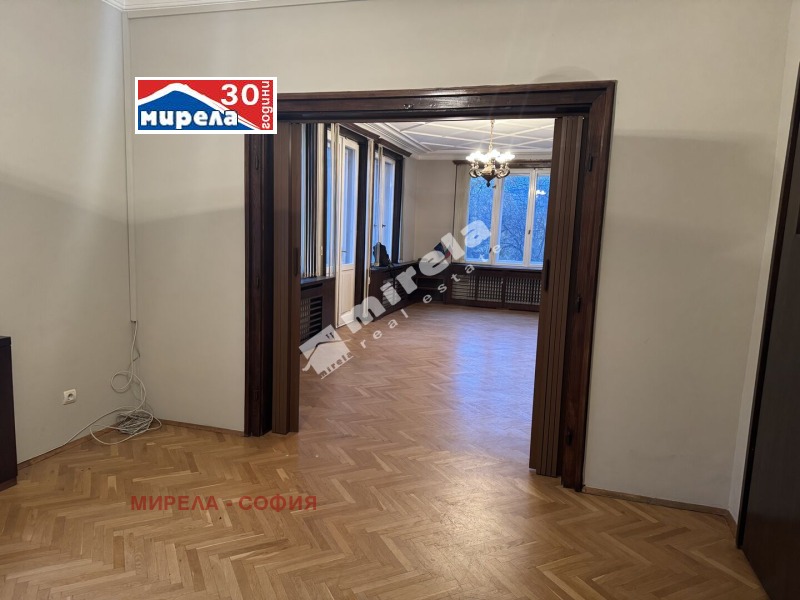 Дава под наем 4-СТАЕН, гр. София, Център, снимка 2 - Апартаменти - 52369594