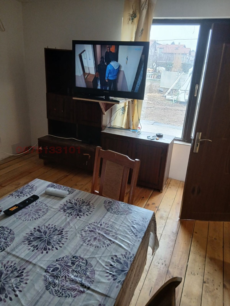 Дава под наем КЪЩА, гр. София, с. Чепинци, снимка 4 - Къщи - 53299861