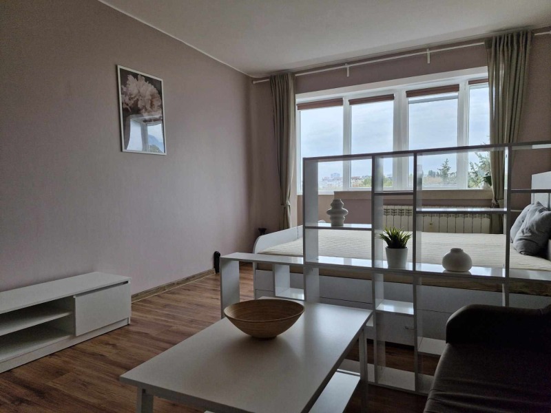 Para alugar  1 quarto Sofia , Krasna poliana 1 , 43 m² | 48566750