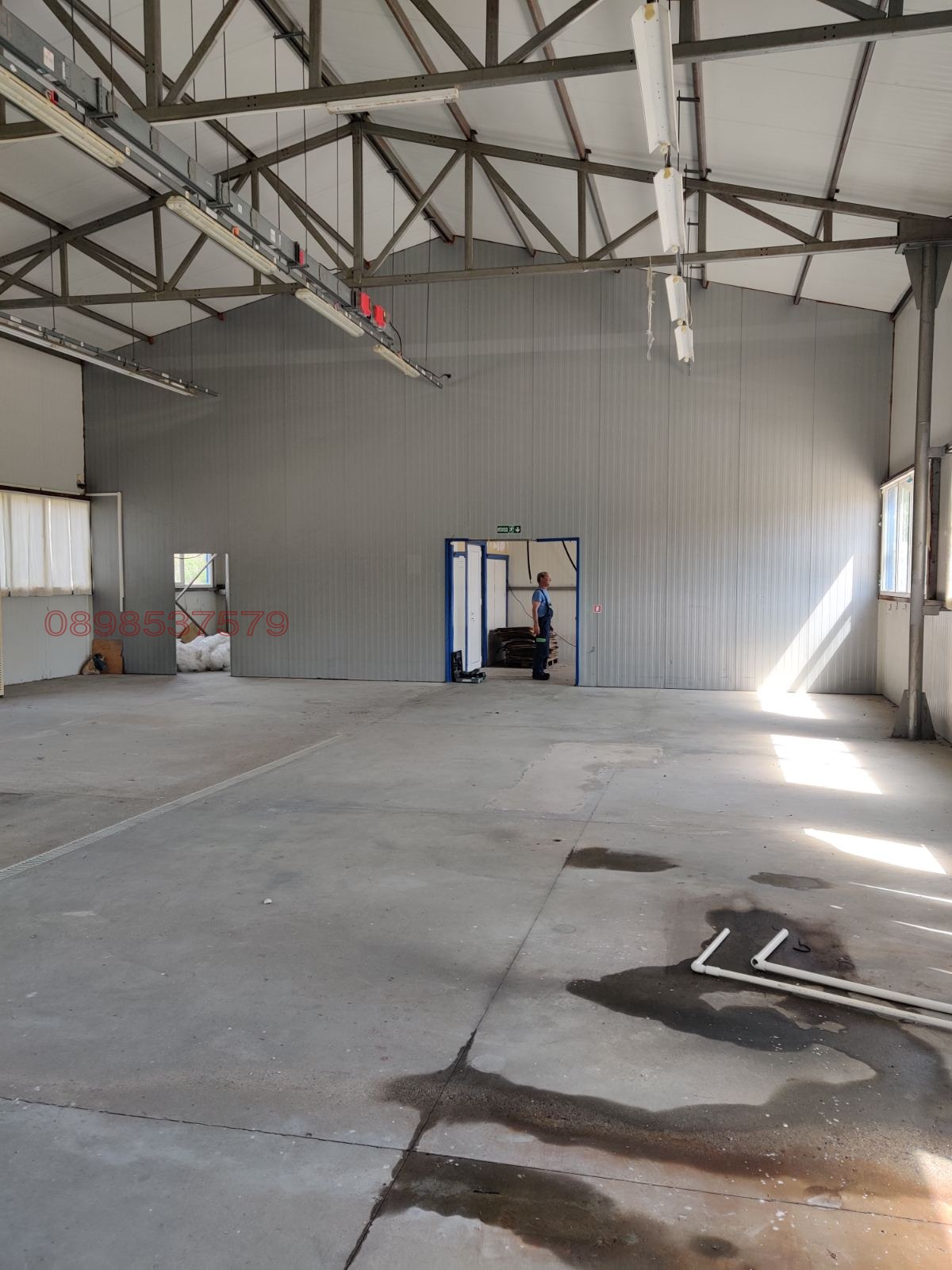 Дава под наем ПРОМ. ПОМЕЩЕНИЕ, гр. Клисура, област Пловдив, снимка 2 - Производствени сгради - 53783970