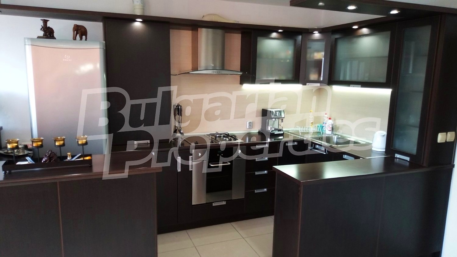 Дава под наем 3-СТАЕН, гр. Варна, Левски 1, снимка 2 - Апартаменти - 53324717