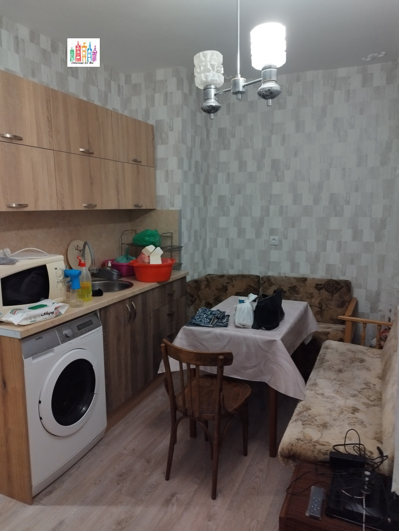 Дава под Наем 2-СТАЕН в град Перник, Изток - 65 кв.м / 410 € » 801.89 лв., СТОЛИЦА 21ВЕК