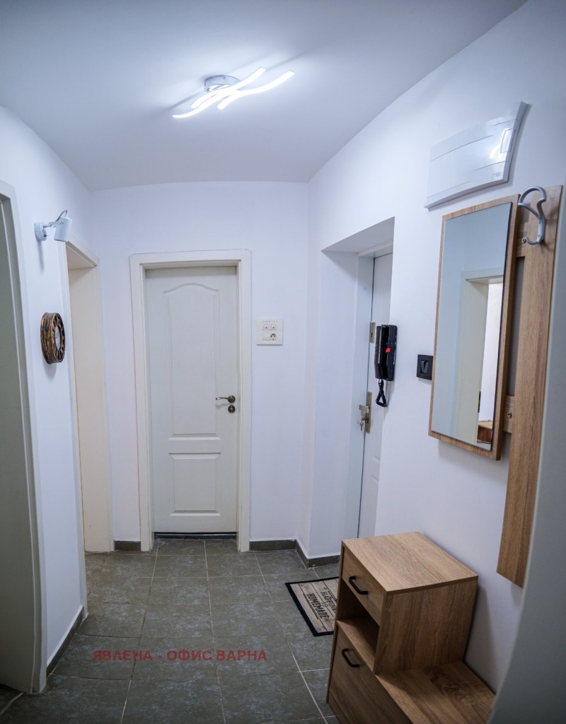 Издаје се  2 спаваће собе Варна , Центар , 70 м2 | 69534631 - слика [5]