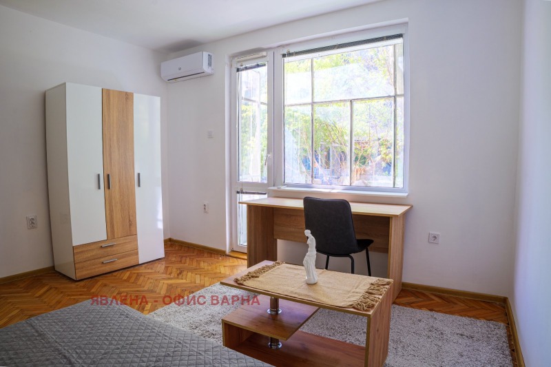 Издаје се  2 спаваће собе Варна , Центар , 70 м2 | 69534631 - слика [6]