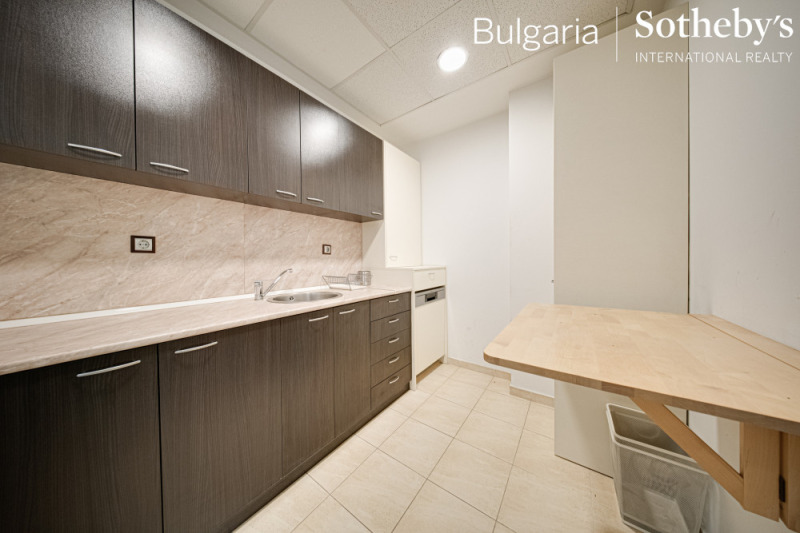 Дава под наем  Офис град София , Изток , 117 кв.м | 99670099 - изображение [17]