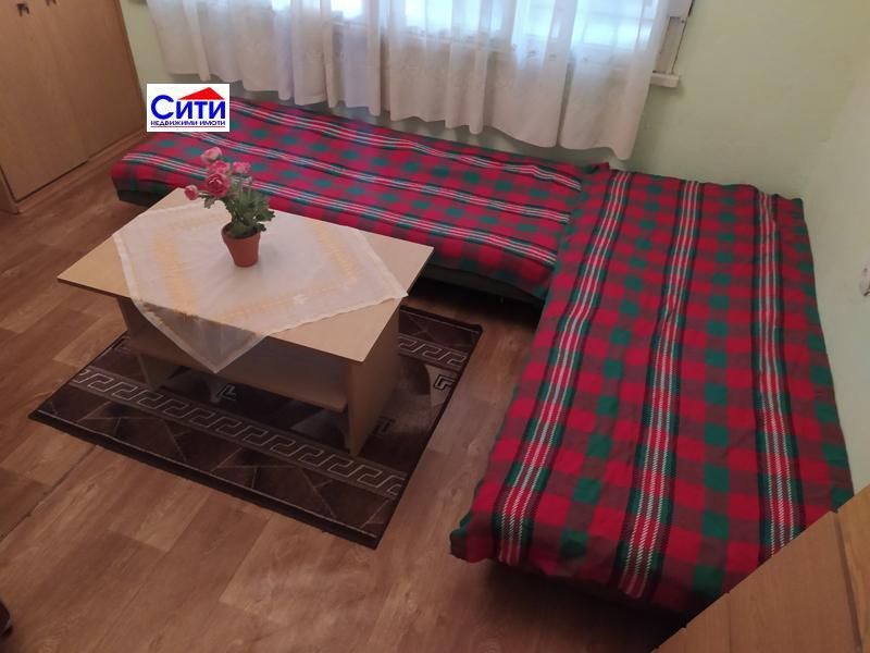 För uthyrning  Hus Golv Pazardjik , Centar , 70 kvm | 57538179