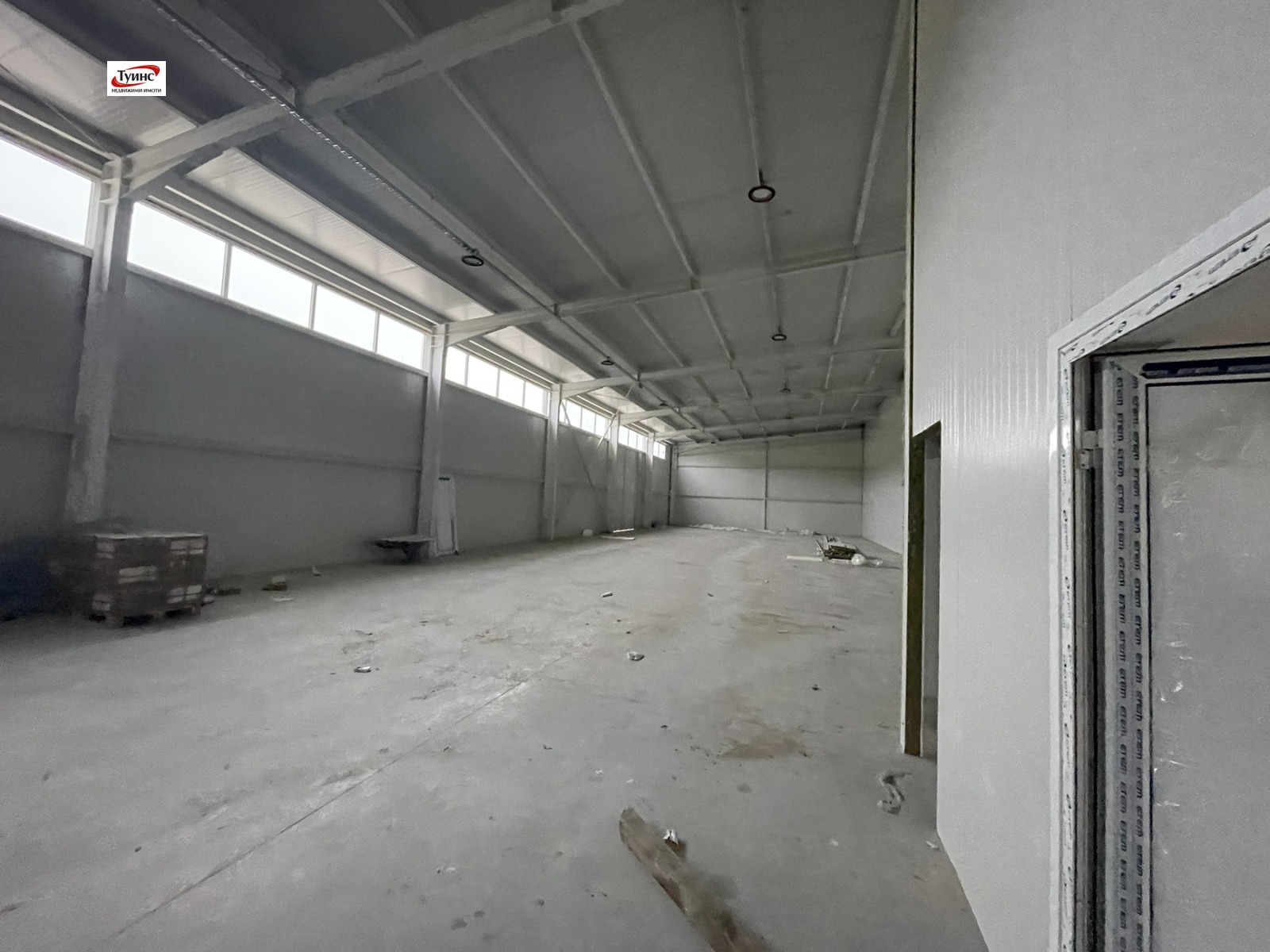 Дава под наем ПРОМ. ПОМЕЩЕНИЕ, гр. Пловдив, Индустриална зона - Юг