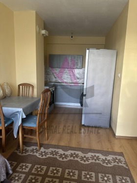 2 makuuhuonetta Kolhozen pazar, Varna