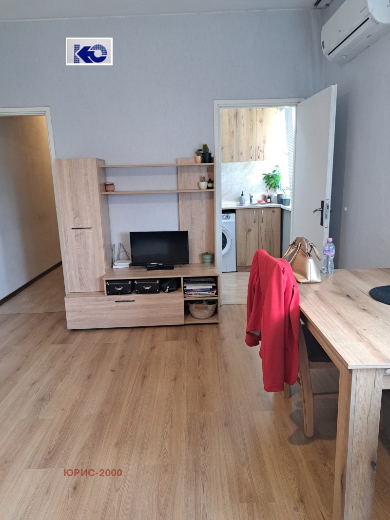 В аренду  Студия Пловдив , Център , 36 кв.м | 99635754