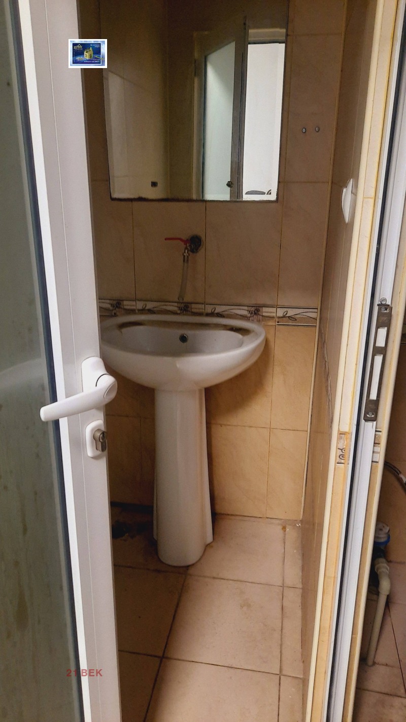 Дава под наем МАГАЗИН, гр. Пловдив, Кършияка, снимка 3 - Магазини - 53246901