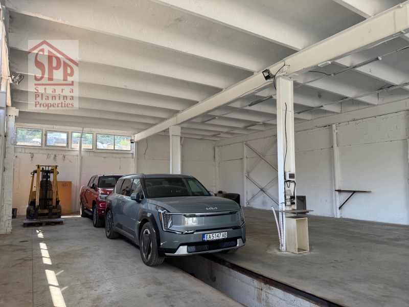 Kiadó  Ipari épület Ruse , v.z. Kaseva Csesma , 270 négyzetméter | 53684751 - kép [10]