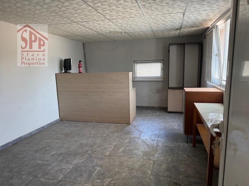 Kiadó  Ipari épület Ruse , v.z. Kaseva Csesma , 270 négyzetméter | 53684751 - kép [16]