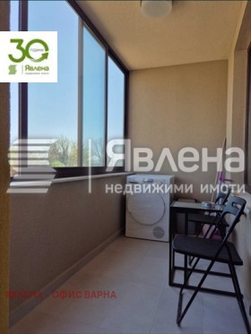 1 quarto Pobeda, Varna 6