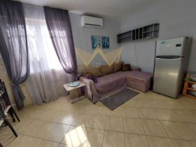 1 Schlafzimmer Winiza, Warna 4