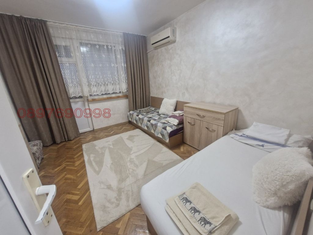 Дава под наем 3-СТАЕН, гр. Добрич, Център, снимка 2 - Апартаменти - 55436863