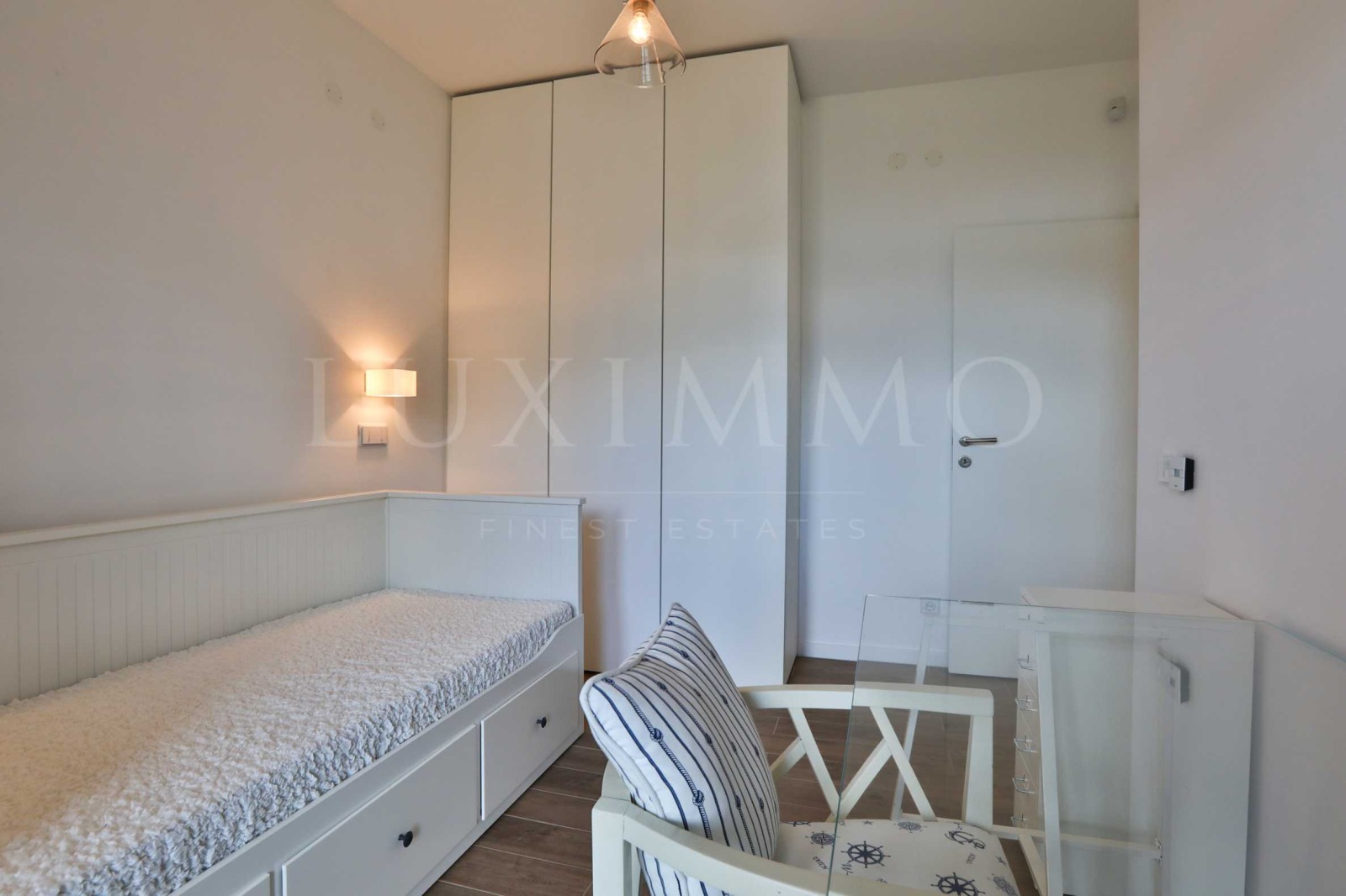 Дава под наем 4-СТАЕН, гр. София, Малинова долина, снимка 16 - Апартаменти - 53889600