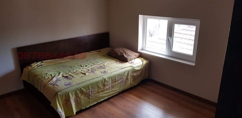 Дава под наем АТЕЛИЕ, ТАВАН, гр. Плевен, Широк център, снимка 5 - Апартаменти - 53281487