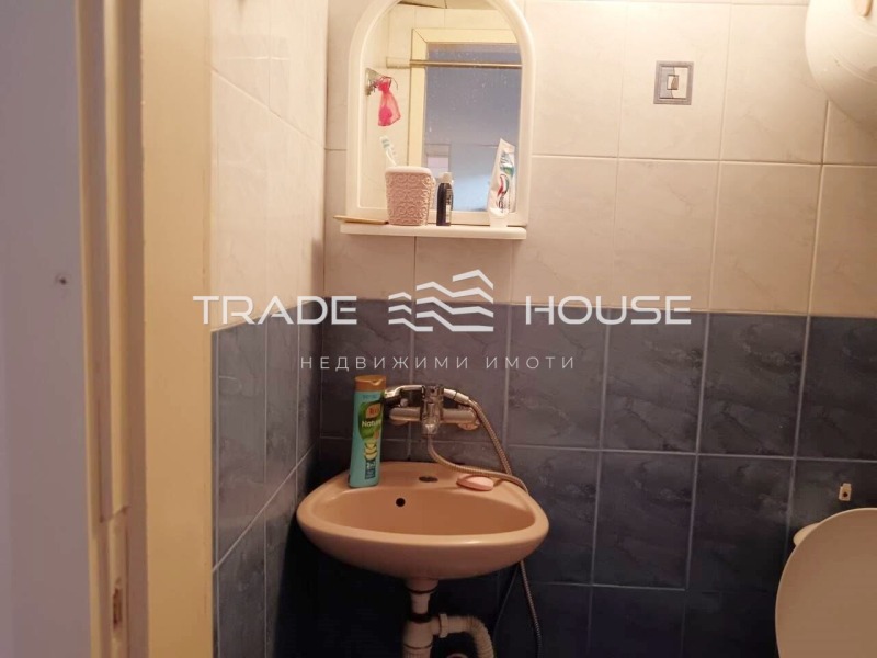 Дава под наем ЕТАЖ ОТ КЪЩА, гр. Пловдив, Каменица 2, снимка 7 - Етаж от къща - 53072425