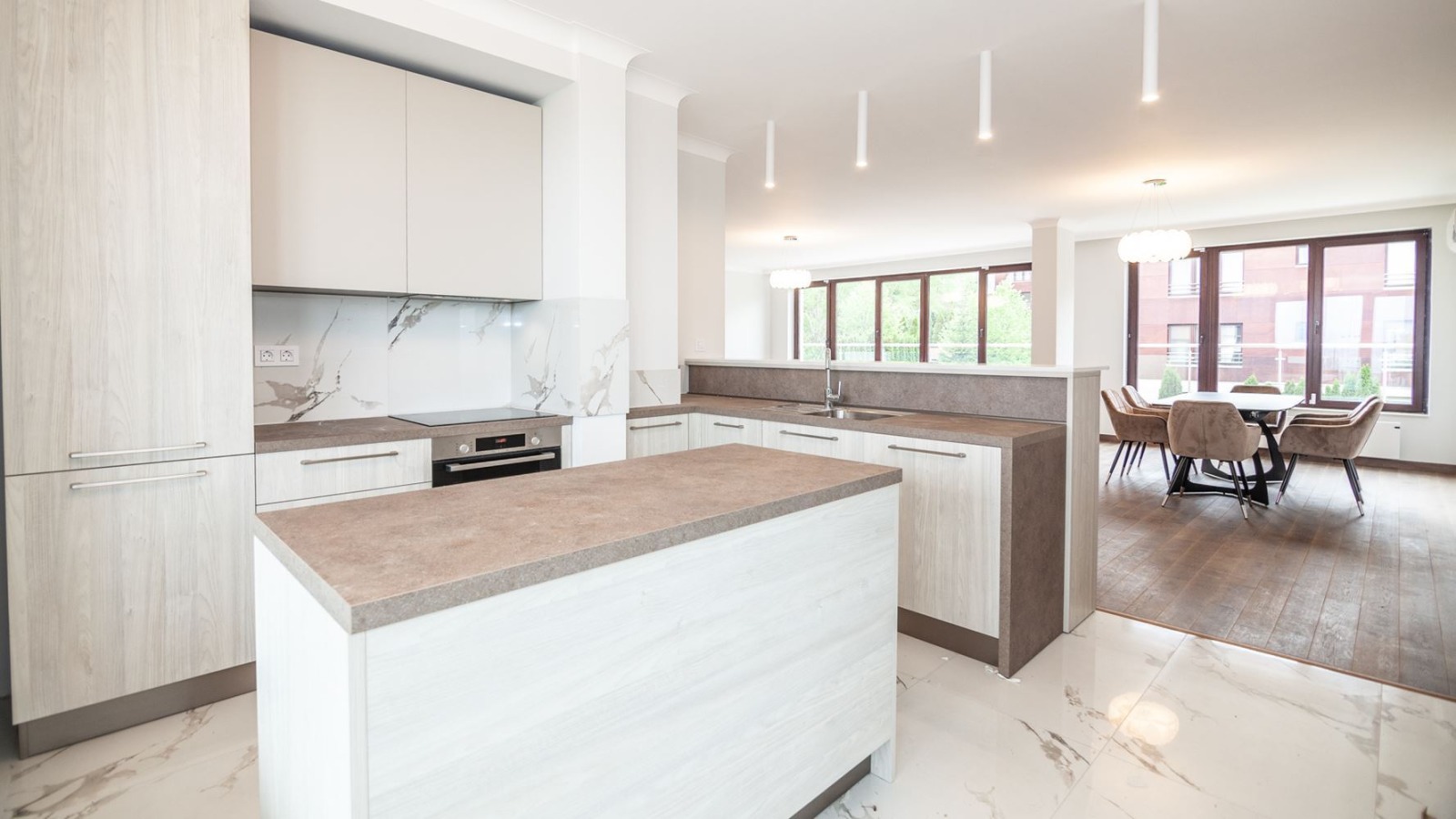 Дава под наем 4-СТАЕН, гр. София, Бояна, снимка 2 - Апартаменти - 53834543