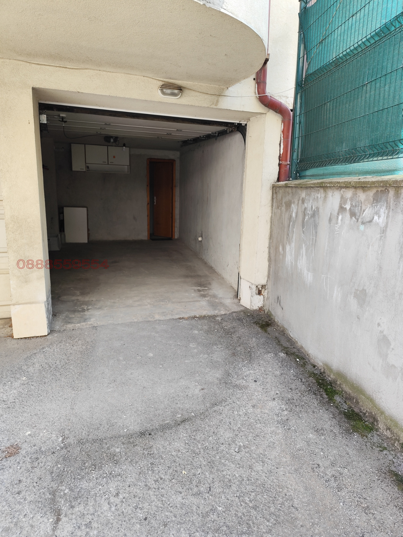 Дава под наем ГАРАЖ, ПАРКОМЯСТО, гр. София, Дървеница