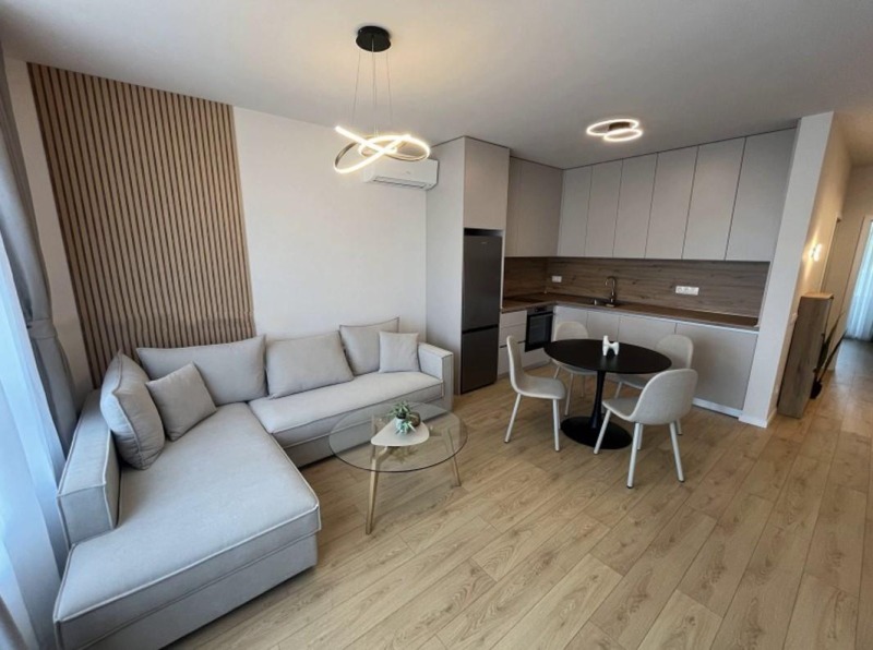 Дава под нем  2-стаен, град София, Сердика •  699 € • ID 48948686 — holmes.bg - [1] 