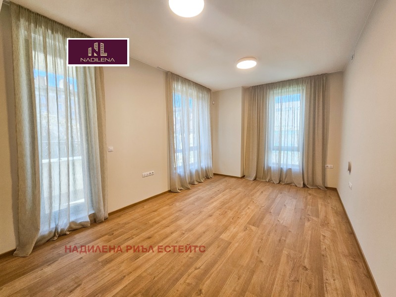 Do wynajęcia  3 sypialnie Sofia , Centar , 151 mkw | 50058631 - obraz [12]
