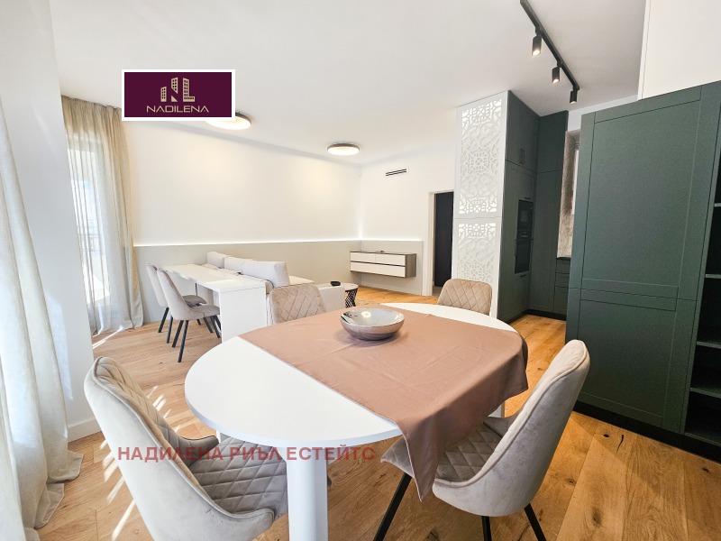 Do wynajęcia  3 sypialnie Sofia , Centar , 151 mkw | 50058631 - obraz [4]