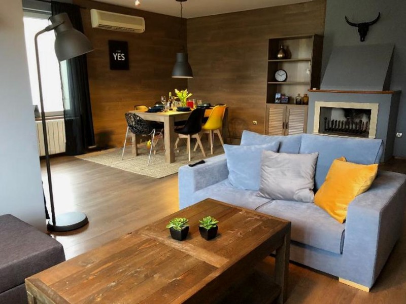 Zu vermieten  3 Schlafzimmer Sofia , Iztok , 140 qm | 54316430