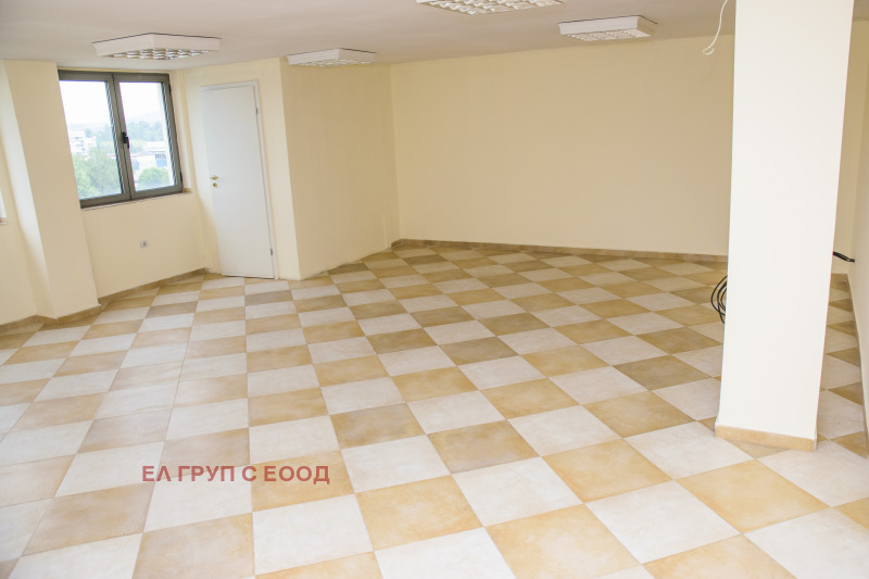 Издаје се  Канцеларија Перник , Проучване , 35 м2 | 28417600 - слика [4]