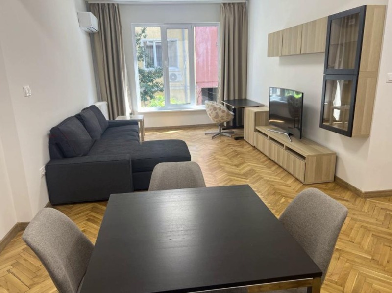 Kiralık  1 yatak odası Sofia , Centar , 74 metrekare | 90250009