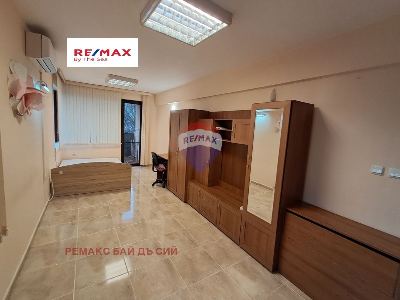 Дава под наем 2-СТАЕН, гр. Варна, Спортна зала, снимка 4 - Апартаменти - 53018100