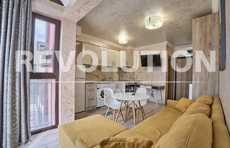 Дава под нем  1-стаен, град Пловдив, Христо Смирненски •  350 EUR • ID 27557780 — holmes.bg - [1] 