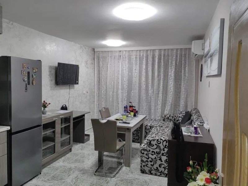 Под наем 3-СТАЕН, град Варна, Владислав Варненчик 1 • 511 € / 999.43 лв. • 90169354 1