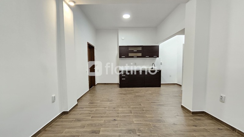 Под наем ОФИС, град София, Център • 670 € / 1310.41 лв. • 16480894 1